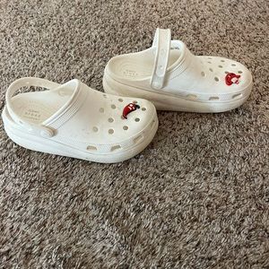 Crocs platform style girls size 4